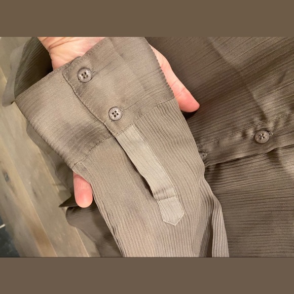 GUESS Blouse NWOT - Picture 2 of 8